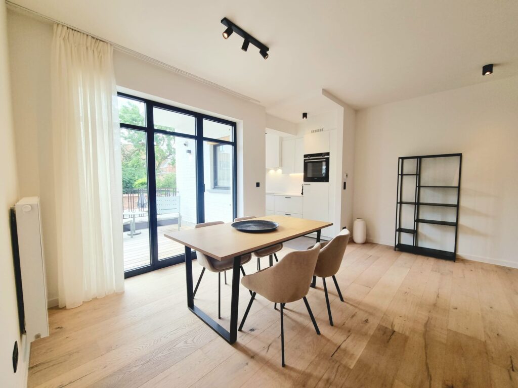 HC52-0102 - leefruimte en keuken - foto 1