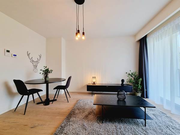 Living en leefruimte foto 5