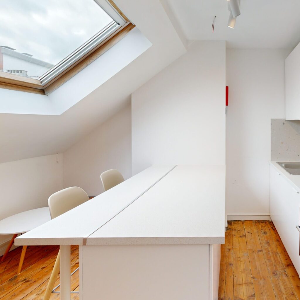 Residentie-Maerlant-Kitchen 1